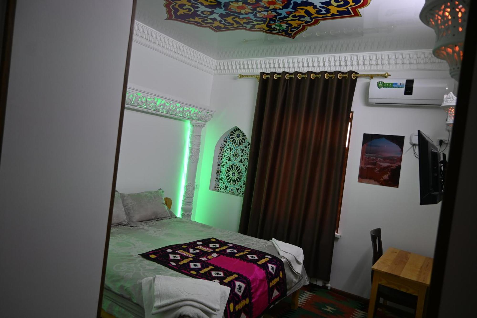 Khiva Tosh Darvoza & Trip Service Hotel Ngoại thất bức ảnh